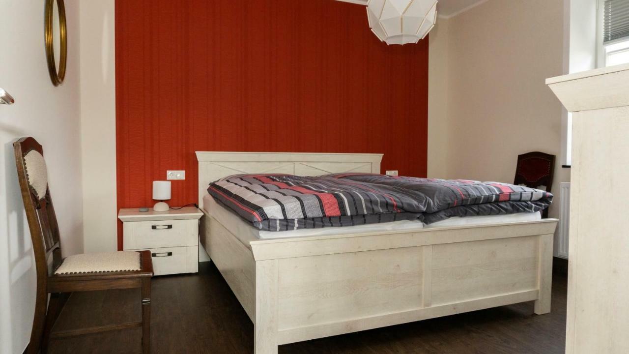 Volkesfeld Ferienhaus Alte Schule מראה חיצוני תמונה
